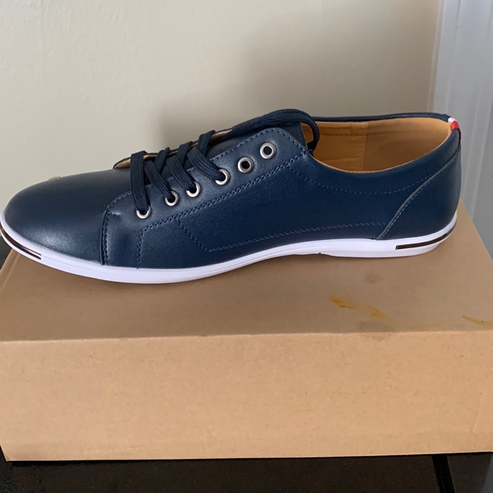 Navy blue size 12 Men’s Shoes